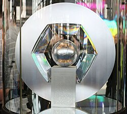  球迷文化薪火相传，助威声浪震撼绿茵场